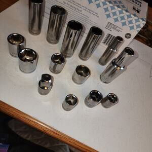 DURALAST METRIC MISCELLANEOUS LOT OF 3/8"  SOCKETS LT 425
